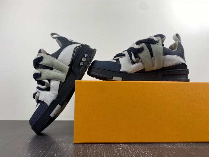LO1_VTS SNEAKER