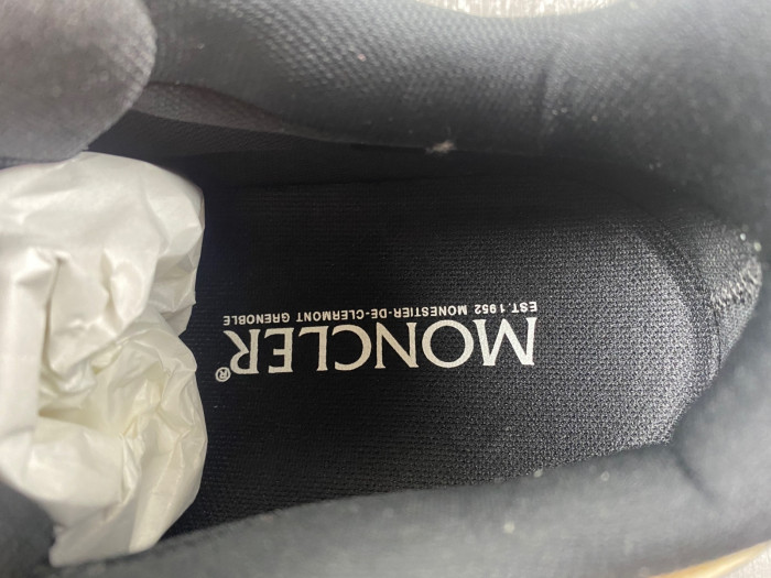 MONCLER TRAILGRIP GORE-TEX