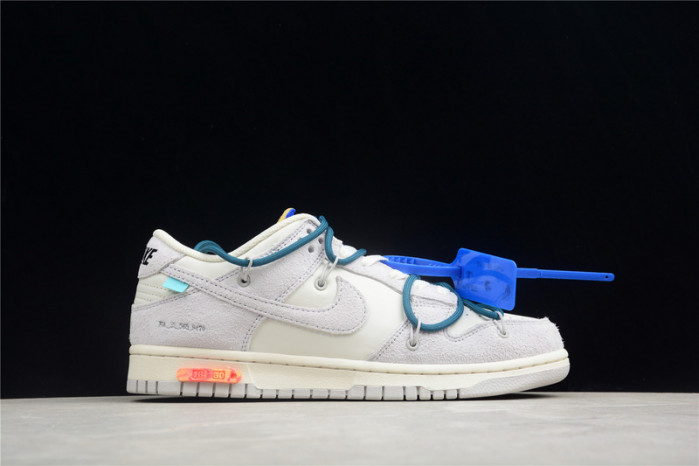 DUNK LOW 