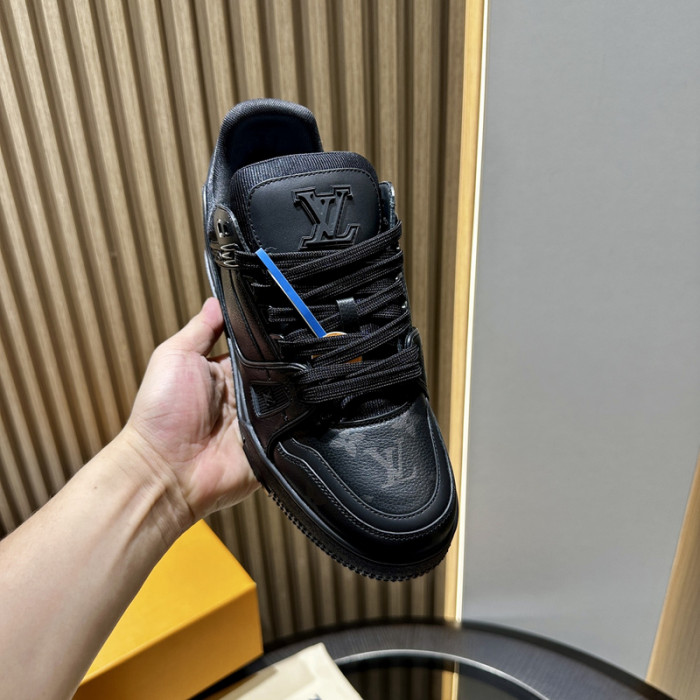 LO1_VTS SNEAKER