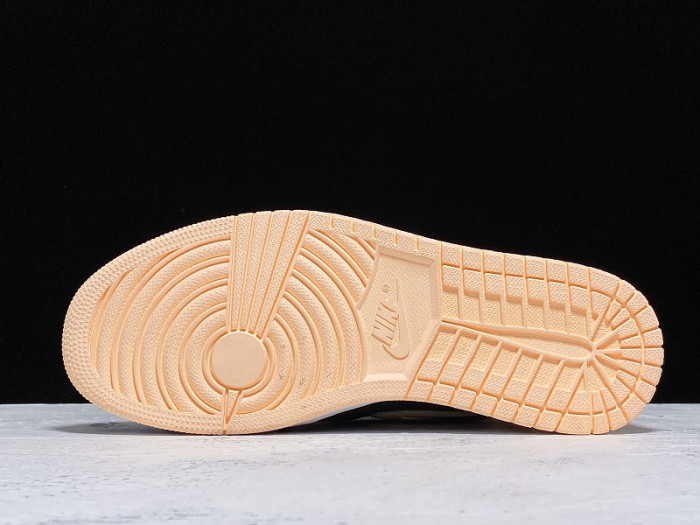 AIR JORDAN 1 RETRO HIGH OG CRIMSON TINT 555088-081