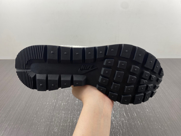 sacai x Nike Waffle Woven Green Gusto DR5209-100