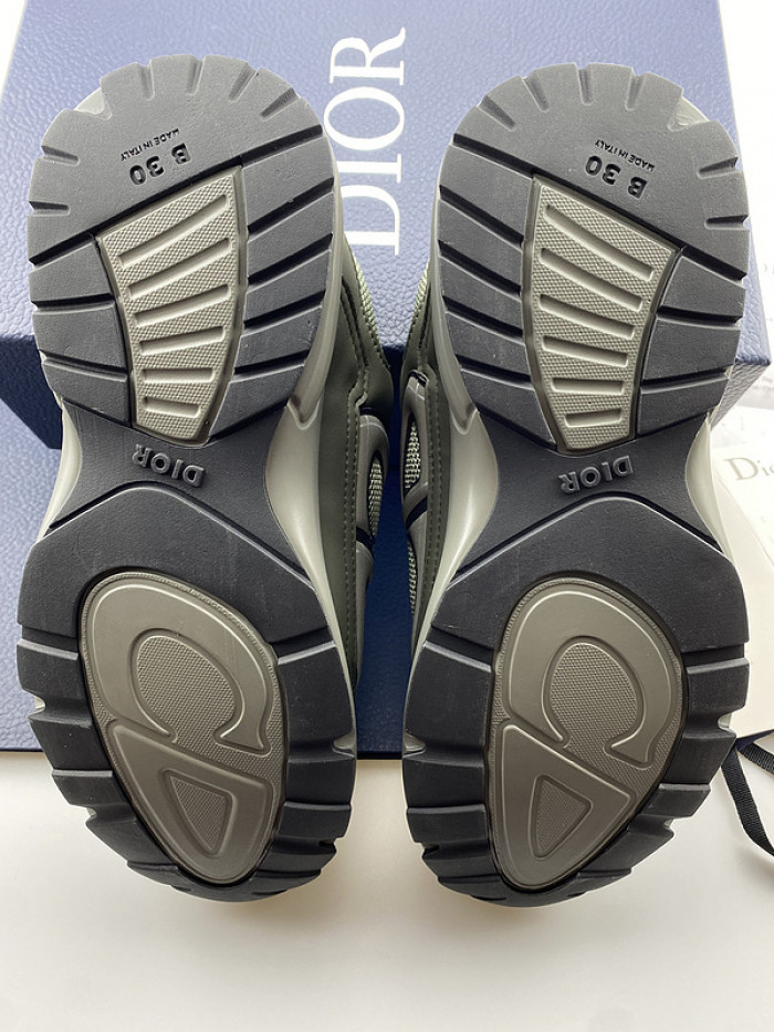 DIO B30 LowTop Sneaker