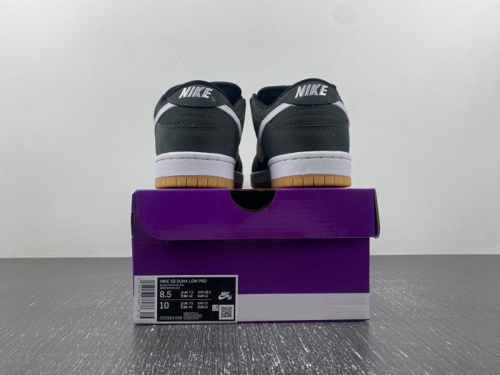 Nike SB Dunk Low Black Gum
