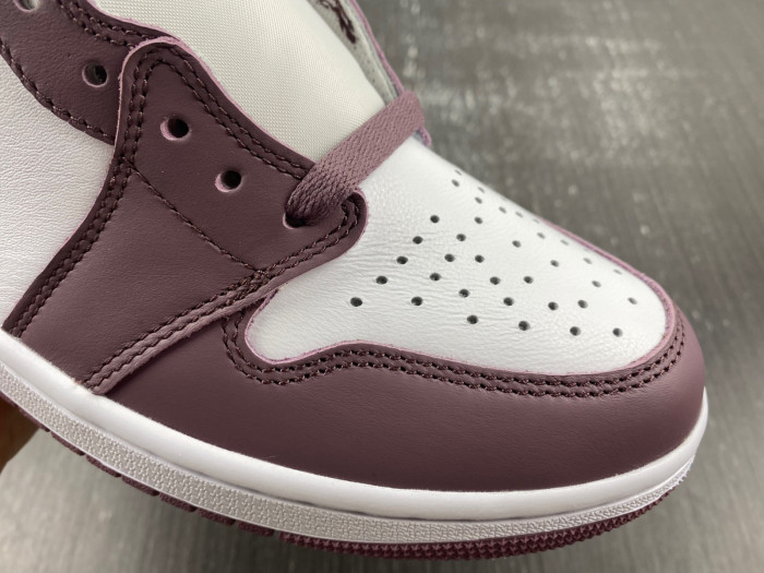 Air Jordan 1 High OG “Mauve” DZ5485-105