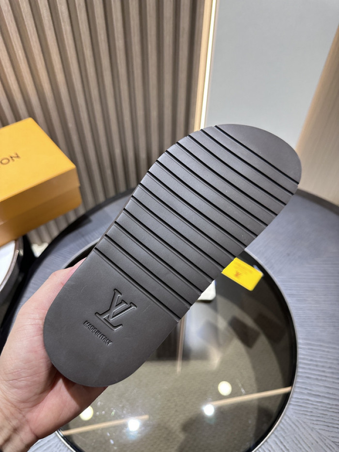 LO1_VTS SANDALS