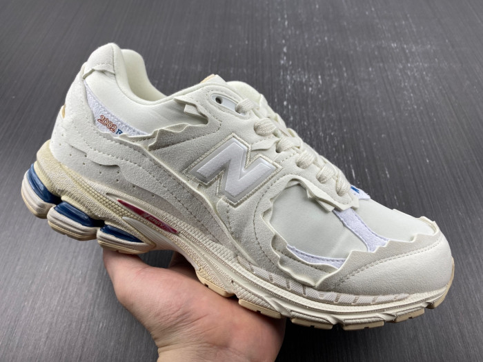 New Balance 2002R M2002RDC