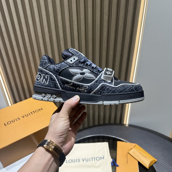 LO1_VTS SNEAKER