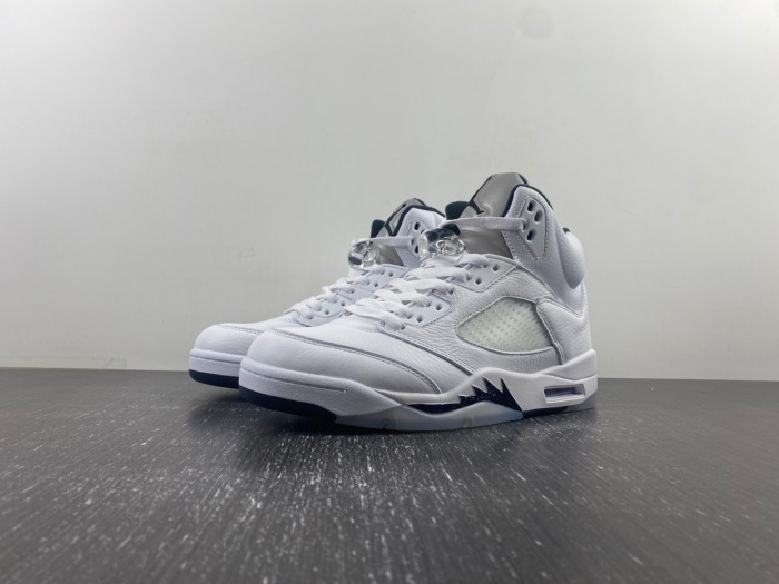 AIR JORDAN 5 "WHITE/BLACK" DD0587-110