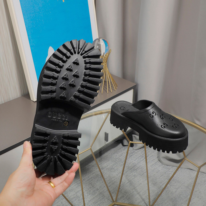 Gvc*1 SANDAL