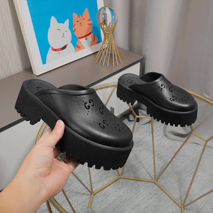 Gvc*1 SANDAL