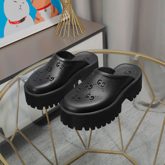 Gvc*1 SANDAL