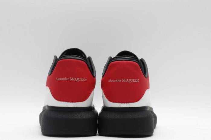 A1exa*der Mcqv*en OVERSIZED