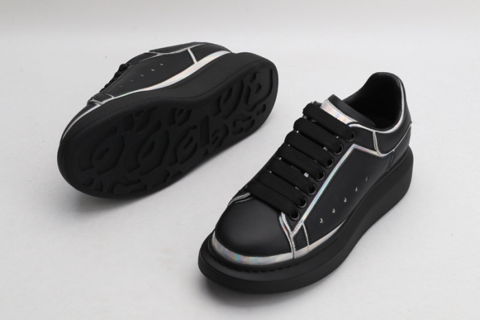 A1exa*der Mcqv*en OVERSIZED