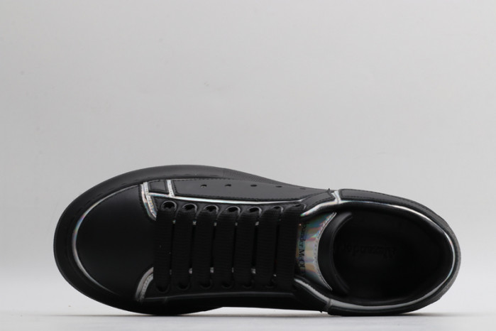 A1exa*der Mcqv*en OVERSIZED