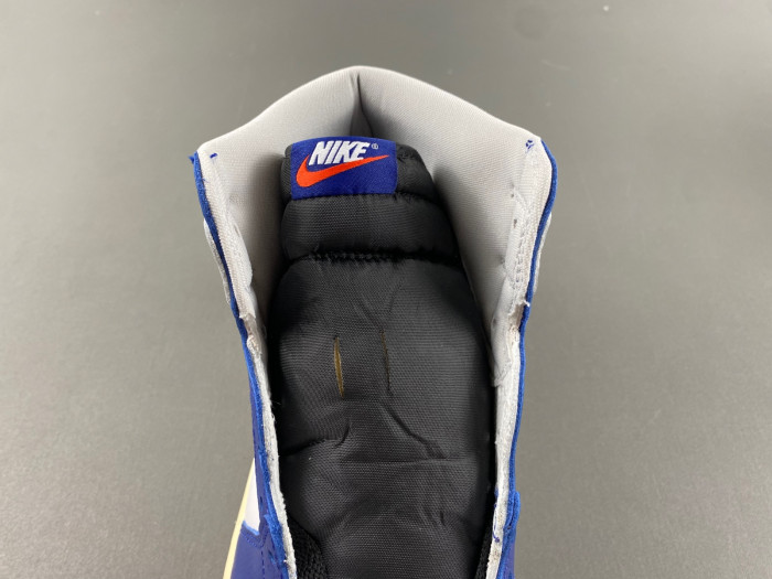 Air Jordan 1 Retro High OG "Deep Royal Blue" DZ5485-100