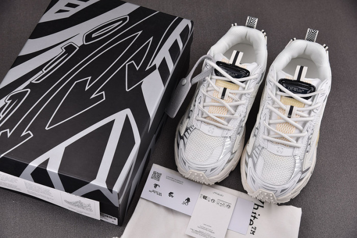 Off-White c/o Virgil Abloh