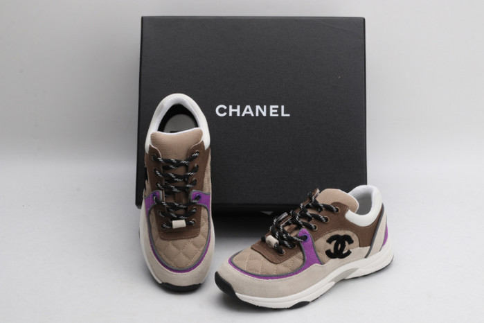 Ch**el sneaker